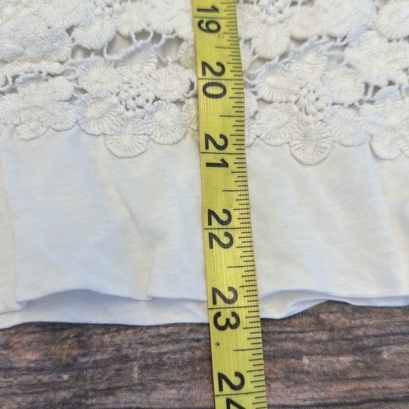 J. Crew • Off White Embroidered Top • Sz S - Picture 7 of 10